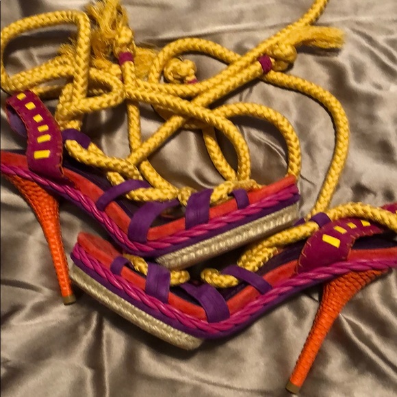 Christian Dior high heel shoe - Picture 4 of 8